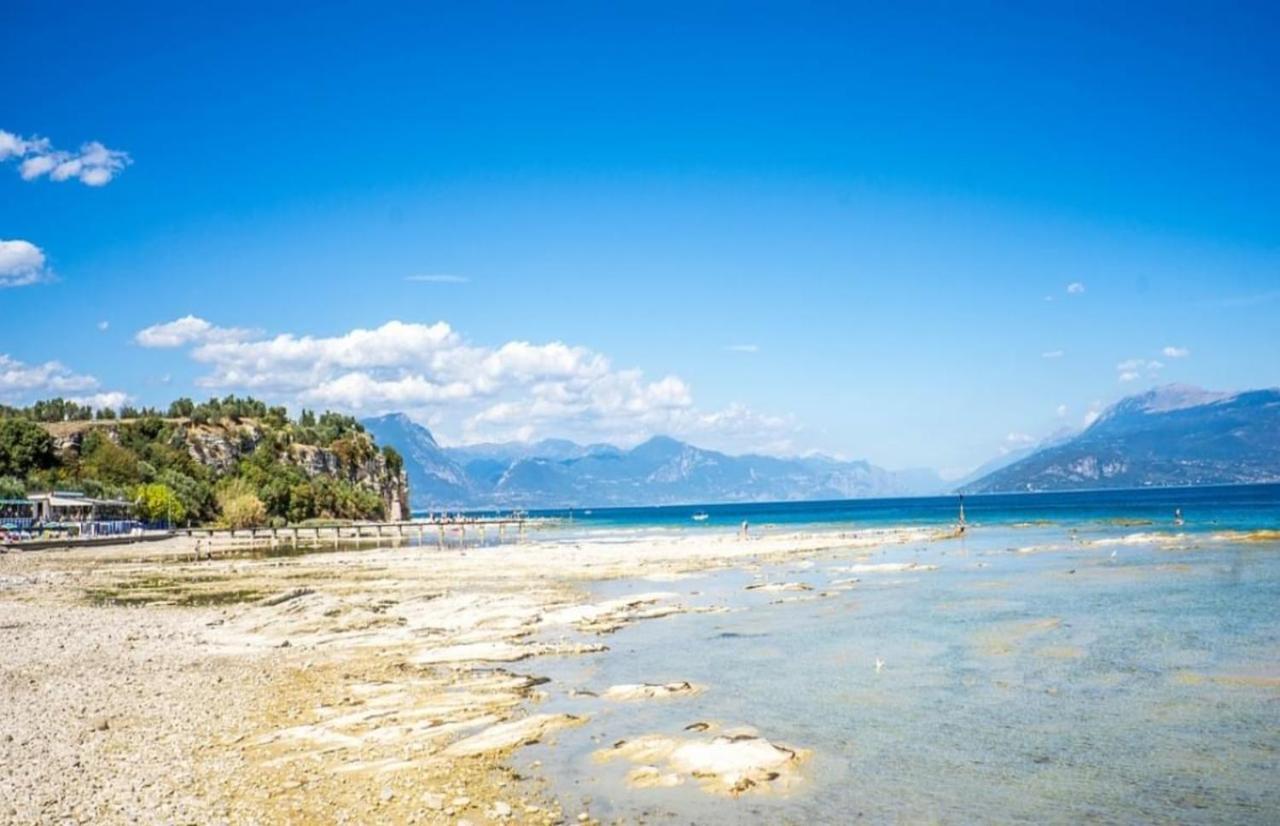 Perseo Apartment - 200M Dal Lago Di Garda Sirmione Exteriör bild