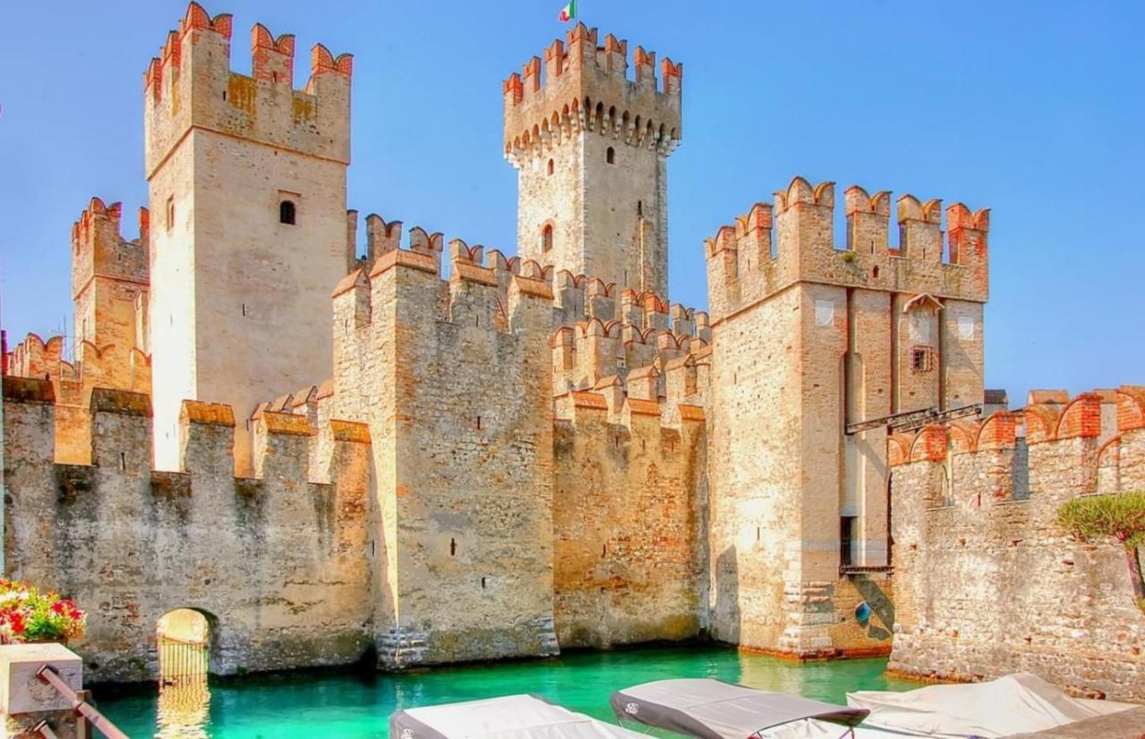 Perseo Apartment - 200M Dal Lago Di Garda Sirmione Exteriör bild